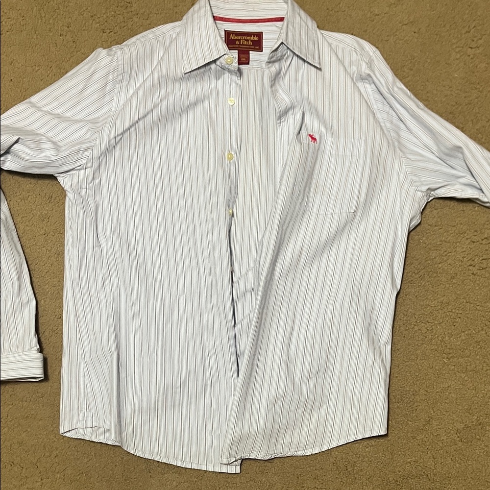 Abercrombie & Fitch Men's White and Gray Striped Shirt
